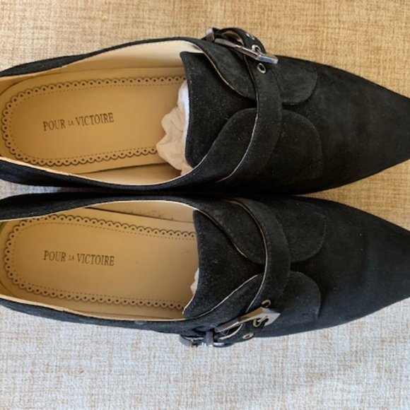 Beautiful Suede shoes size 6- 6.5 - Picture 3 of 3